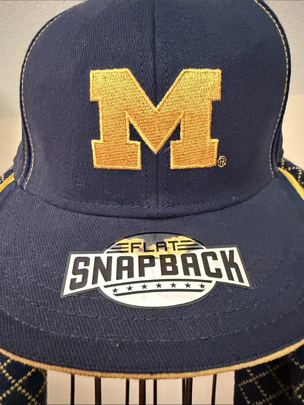 NWT University of Michigan Navy Maize Cap  Scarf Bundle Unisex
